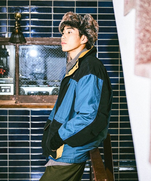 niko and...(ニコアンド)の「ナイロンスタンドブルゾン(ブルゾン・メンズ・スモーク/ブルー/ブラック・MEDIUM/LARGE)」の14枚目の写真