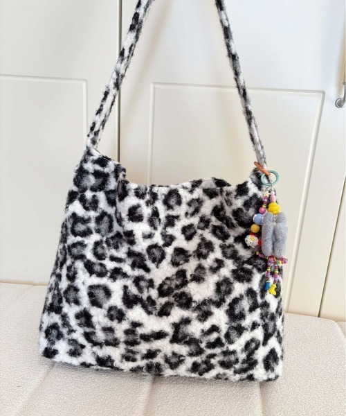 セール】ヒョウ柄もこもこトートバッグ（トートバッグ）｜ViViDAY