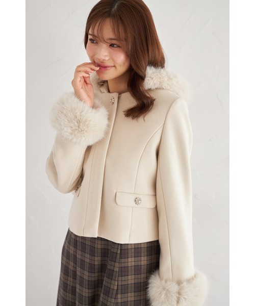 取り外し可能なファー付きビジュー装飾ショートコート アイボリー セール】取り外し可能なファー付きビジュー装飾ショートコート
