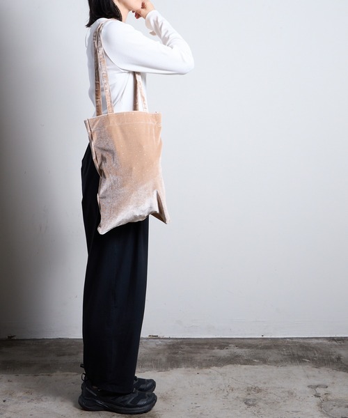 SPRUCE(スプルース)の「EM:プマキラキラトート(トートバッグ・レディース・ブラック/カーキ/ライトピンク/ベージュ・FREE)」の11枚目の写真