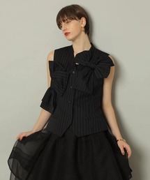 CADUNE（カデュネ）の「サテンフリルジレ（その他アウター）」 - WEAR