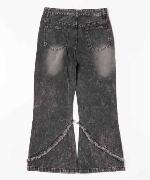 B.I.D.(ビーアイディー)の「《リメイク風クラッシュデニムパンツ》(デニムパンツ・メンズ・ブラック・LARGE/MEDIUM)」の2枚目の写真