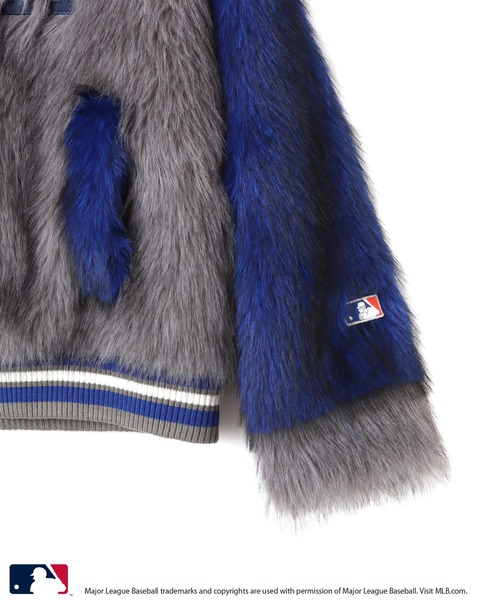 MLB(メジャーリーグベースボール)の「atmos pink MLB Faux Far Blouson / アトモス ピンク MLB フォー ファー ブルゾン 【SP】(その他アウター・レディース・グレー/ベージュ/ネイビー・FREE)」の8枚目の写真