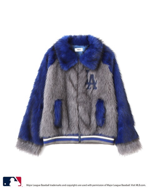 MLB(メジャーリーグベースボール)の「atmos pink MLB Faux Far Blouson / アトモス ピンク MLB フォー ファー ブルゾン 【SP】(その他アウター・レディース・グレー/ベージュ/ネイビー・FREE)」の4枚目の写真