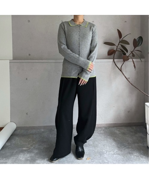 amini（アミニ）の「配色リブニットポロ衿カーディガン（Tシャツ/カットソー・レディース・アイボリー/ブラック/グレー・MEDIUM）」の8枚目の写真