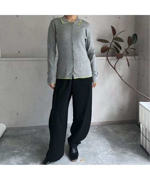 amini（アミニ）の「配色リブニットポロ衿カーディガン（Tシャツ/カットソー・レディース・アイボリー/ブラック/グレー・MEDIUM）」の10枚目の写真