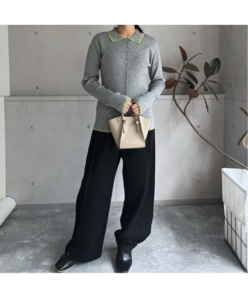 amini（アミニ）の「配色リブニットポロ衿カーディガン（Tシャツ/カットソー・レディース・アイボリー/ブラック/グレー・MEDIUM）」の14枚目の写真