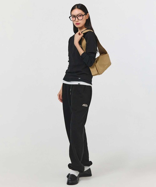 EMIS(イミス)の「WIDE STRAP HOBO BAG(ショルダーバッグ・レディース・バーガンディー/ブラウン/ベージュ/ブラック・FREE)」の6枚目の写真
