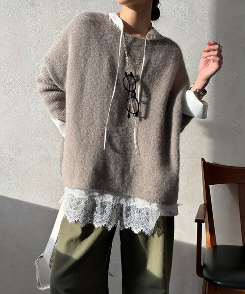 DouDou(ドゥドゥ)の「レース切替チュニック(シャツ/ブラウス・レディース・ボルドー/ブラック/オフホワイト・FREE)」の1枚目の写真