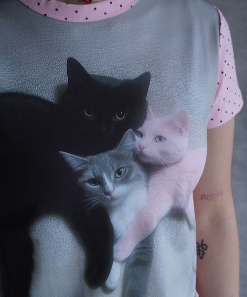 grapevine by k3（グレープバインバイケースリー）の「KITTEN TRIO T-SHIRT（Tシャツ/カットソー・レディース・マルチ・S/M）」の7枚目の写真