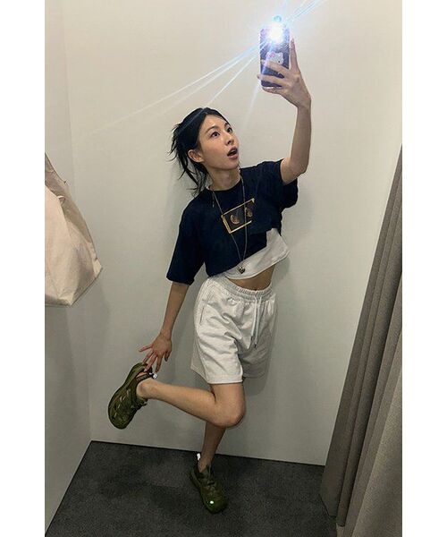 YOUHEE(ユヒ)の「BUTTERFLY HOTFIX SLEEVELESS WHITE(Tシャツ/カットソー・レディース・その他・FREE)」の8枚目の写真