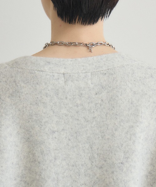 Paradise Picnic(パラダイスピクニック)の「ROSIEE レタリング刺繍ニットカーディガン(カーディガン/ボレロ・レディース・レッド/グレー・FREE)」の8枚目の写真