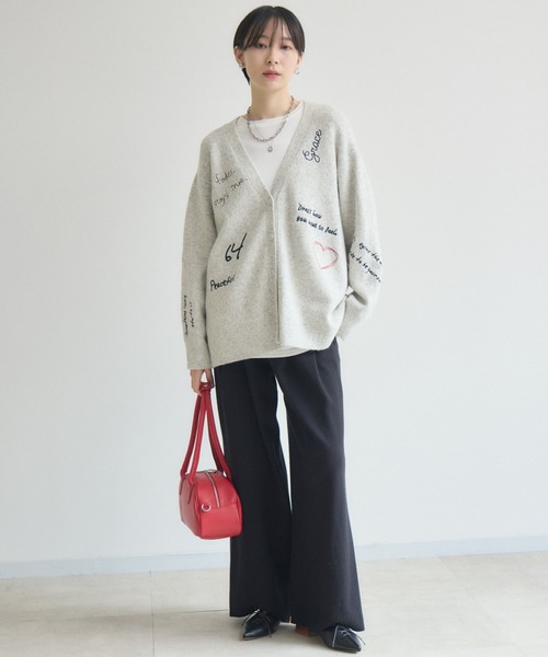 Paradise Picnic(パラダイスピクニック)の「ROSIEE レタリング刺繍ニットカーディガン(カーディガン/ボレロ・レディース・レッド/グレー・FREE)」の17枚目の写真