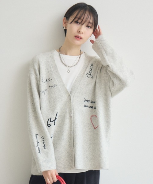 Paradise Picnic(パラダイスピクニック)の「ROSIEE レタリング刺繍ニットカーディガン(カーディガン/ボレロ・レディース・レッド/グレー・FREE)」の12枚目の写真