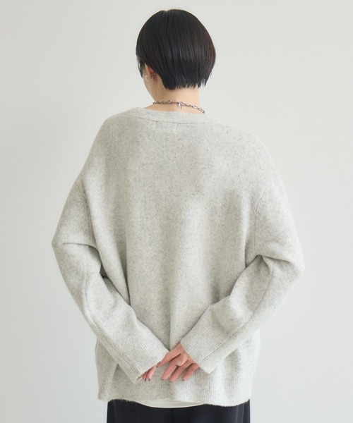 Paradise Picnic(パラダイスピクニック)の「ROSIEE レタリング刺繍ニットカーディガン(カーディガン/ボレロ・レディース・レッド/グレー・FREE)」の10枚目の写真