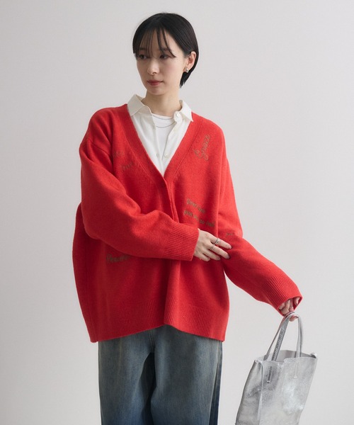 Paradise Picnic(パラダイスピクニック)の「ROSIEE レタリング刺繍ニットカーディガン(カーディガン/ボレロ・レディース・レッド/グレー・FREE)」の19枚目の写真