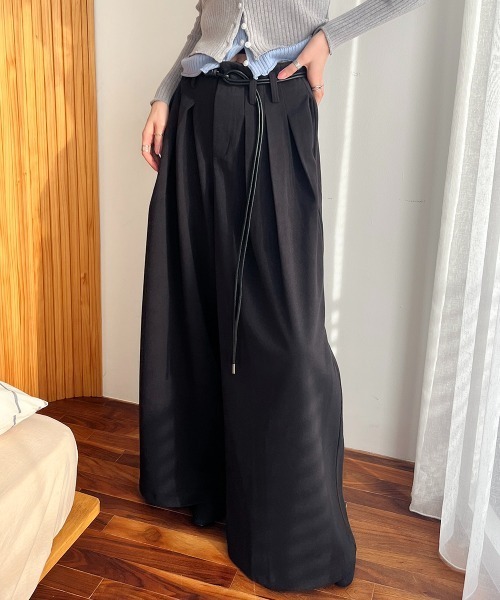 Rejoule(リジュール)の「ベルト付き ダブルタックワイドスラックスパンツ(その他パンツ・レディース・モカ/ブラック/グレー・S/M)」の1枚目の写真