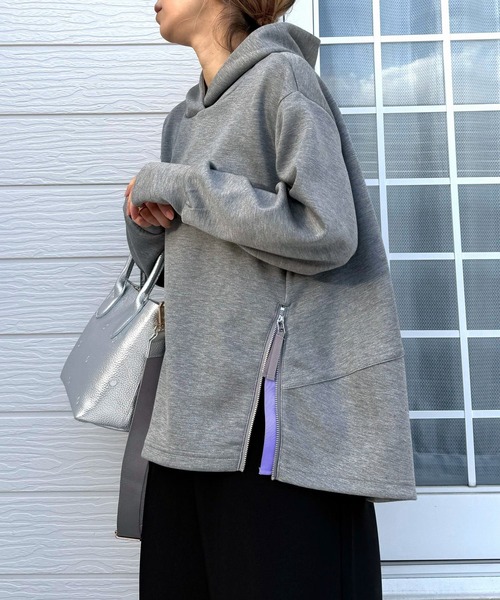 Q（キュー）の「裾配色ZIPプルオーバー（パーカー・レディース・ライトグレー/ピンク・MEDIUM）」の18枚目の写真