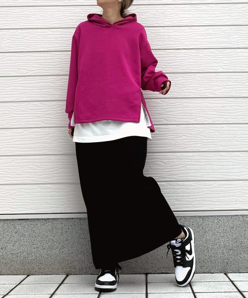 Q（キュー）の「裾配色ZIPプルオーバー（パーカー・レディース・ライトグレー/ピンク・MEDIUM）」の21枚目の写真