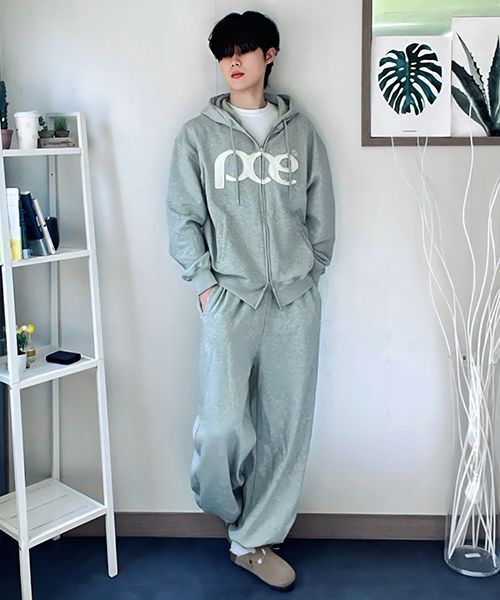 PIECEMAKER（ピースメーカー）の「[2TYPE] PCE APPLIQUE ZIP HOODIE (GREY)（パーカー・レディース・その他・MEDIUM/LARGE/SMALL）」の2枚目の写真
