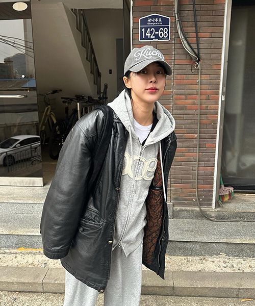 PIECEMAKER（ピースメーカー）の「[2TYPE] PCE APPLIQUE ZIP HOODIE (GREY)（パーカー・レディース・その他・MEDIUM/LARGE/SMALL）」の3枚目の写真
