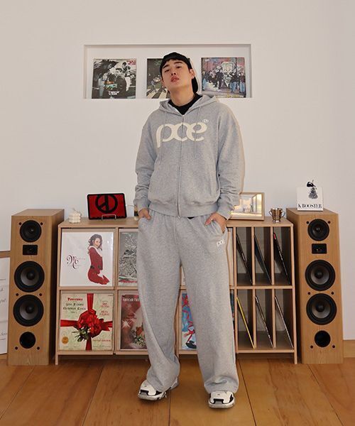 PIECEMAKER（ピースメーカー）の「[2TYPE] PCE APPLIQUE ZIP HOODIE (GREY)（パーカー・レディース・その他・MEDIUM/LARGE/SMALL）」の4枚目の写真
