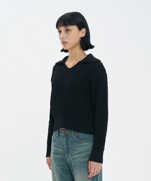 BLOND9(ブロンドナイン)の「ボリュームオープンカラー boucleニット_ブラック(ニット/セーター・レディース・その他・MEDIUM/SMALL)」の4枚目の写真
