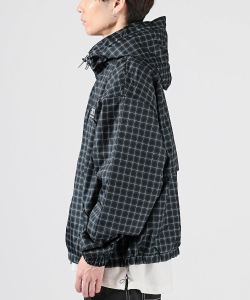 LUXSTYLE(ラグスタイル)の「チェック柄フード付きブルゾン(マウンテンパーカー・メンズ・C/A/B・M/L)」の6枚目の写真