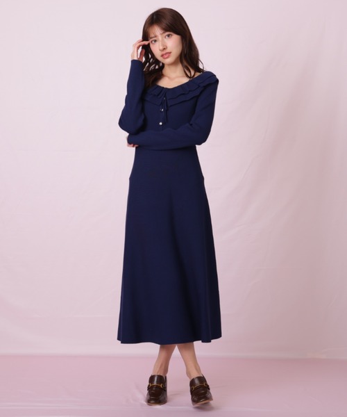 JILL by JILL STUART（ジルバイジルスチュアート）の「◇フリル襟バイカラーニットワンピース（ワンピース・レディース・ブラック/ネイビー・FREE）」の9枚目の写真