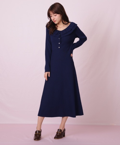 JILL by JILL STUART（ジルバイジルスチュアート）の「◇フリル襟バイカラーニットワンピース（ワンピース・レディース・ブラック/ネイビー・FREE）」の11枚目の写真