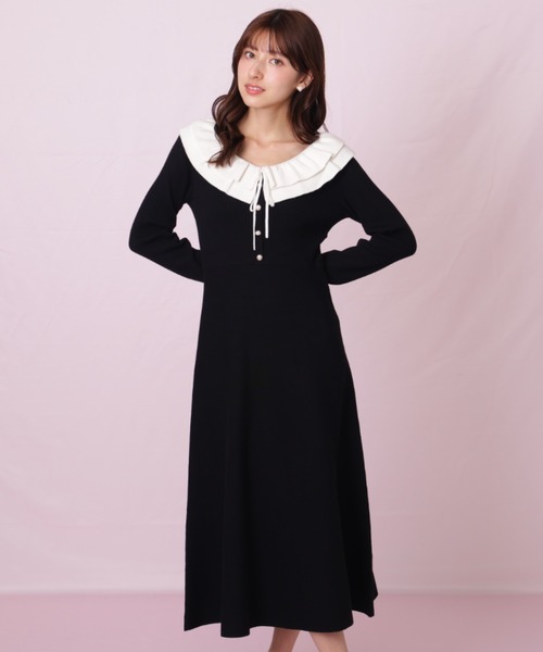 JILL by JILL STUART（ジルバイジルスチュアート）の「◇フリル襟バイカラーニットワンピース（ワンピース・レディース・ブラック/ネイビー・FREE）」の3枚目の写真