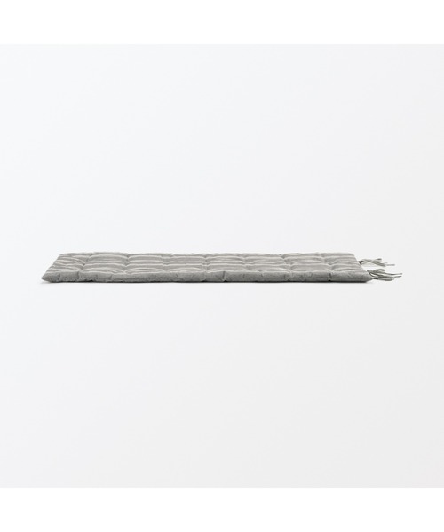 無印良品(ムジルシリョウヒン)の「綿洗いざらしシートクッション ロングタイプ 50×150cm(クッション/クッションカバー・メンズ・ホワイト系/グレー系・FREE)」の16枚目の写真