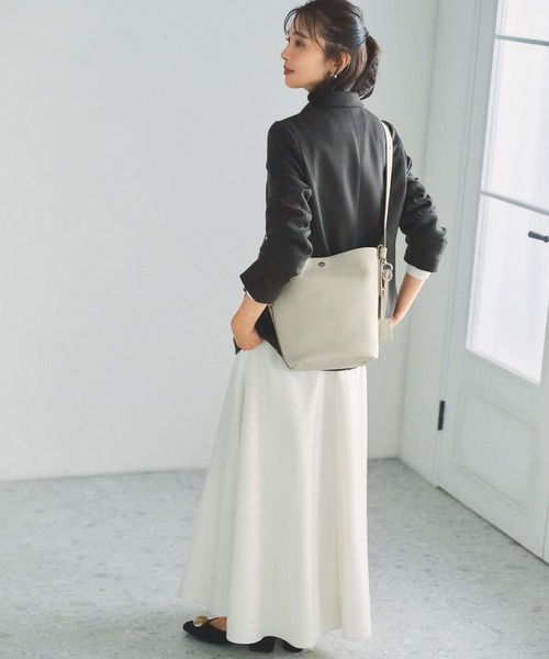 Breath TOPKAPI(ブレストプカピ)の「【Breath TOPKAPI】ELAN エラン シュリンクレザー ワンショルダーバッグ(ショルダーバッグ・レディース・ブラック/グレイッシュベージュ/クリーム・FREE)」の22枚目の写真