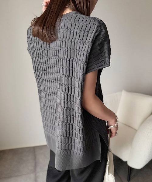 Emma Taylor(エマテイラー)の「【家庭洗濯可!】フロント2wayジオメトリックジャガードスリーブレスプルオーバー(Tシャツ/カットソー・レディース・ネイビー/ホワイト/ブラック/チャコールグレー・FREE)」の17枚目の写真