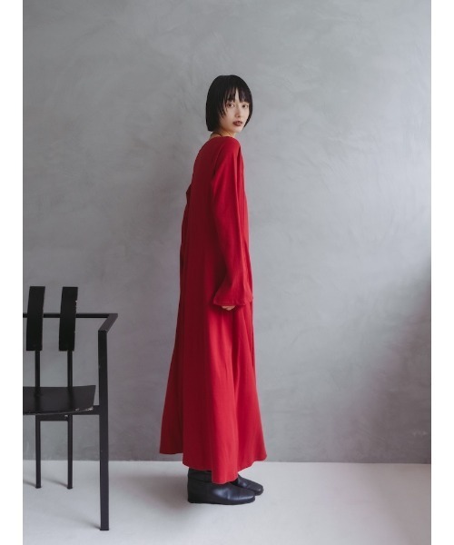 sahara（サハラ）の「Uneck Rib Long Dress/ユーネックリブロングドレス（ワンピース・レディース・ブラック/アイボリー/レッド/ブラウン・FREE）」の16枚目の写真