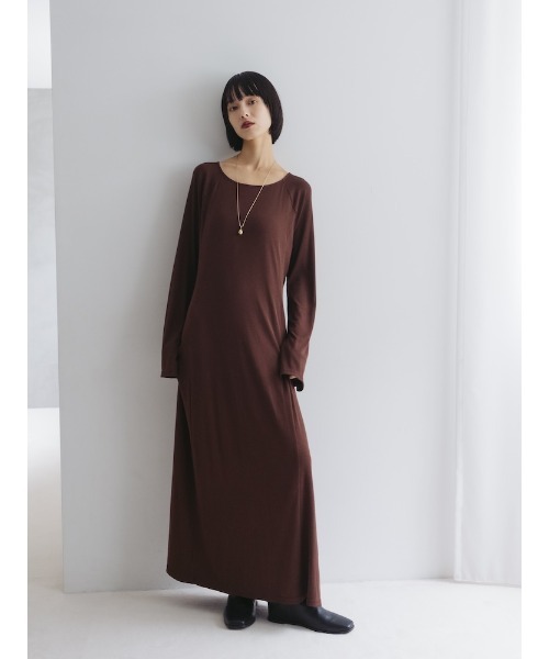 sahara（サハラ）の「Uneck Rib Long Dress/ユーネックリブロングドレス（ワンピース・レディース・ブラック/アイボリー/レッド/ブラウン・FREE）」の7枚目の写真