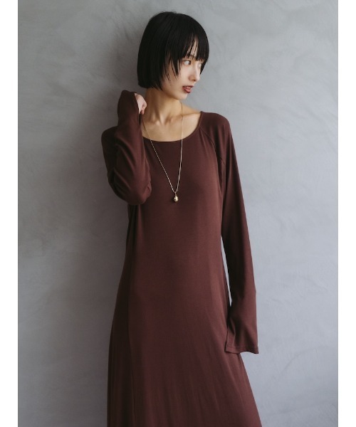 sahara（サハラ）の「Uneck Rib Long Dress/ユーネックリブロングドレス（ワンピース・レディース・ブラック/アイボリー/レッド/ブラウン・FREE）」の9枚目の写真