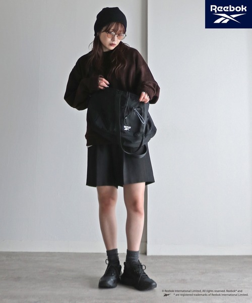 COURO(コウロ)の「【Reebok/リーボック】 ドローストリング2WAYナイロンショルダーBAG(ショルダーバッグ・レディース・ベージュ/チャコール/ブラック・FREE)」の7枚目の写真