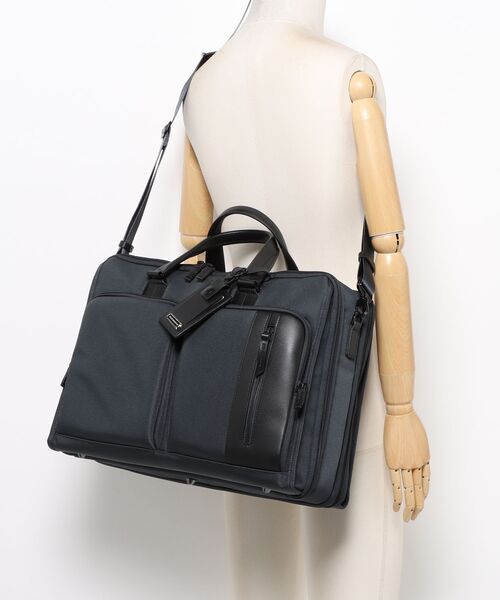 ZEST2 Brief Case L B4 15.6インチPC EXP 81338（ビジネスバッグ