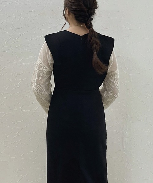 junoah(ジュノア)の「リネン混ニュアンスフリルワンピース【一部ぺチスカートセット】(ワンピース・レディース・アイボリー/ダークブラウン/ブラック・LARGE/MEDIUM/SMALL)」の7枚目の写真