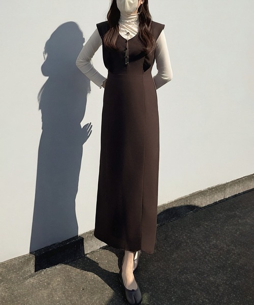 junoah(ジュノア)の「リネン混ニュアンスフリルワンピース【一部ぺチスカートセット】(ワンピース・レディース・アイボリー/ダークブラウン/ブラック・LARGE/MEDIUM/SMALL)」の8枚目の写真