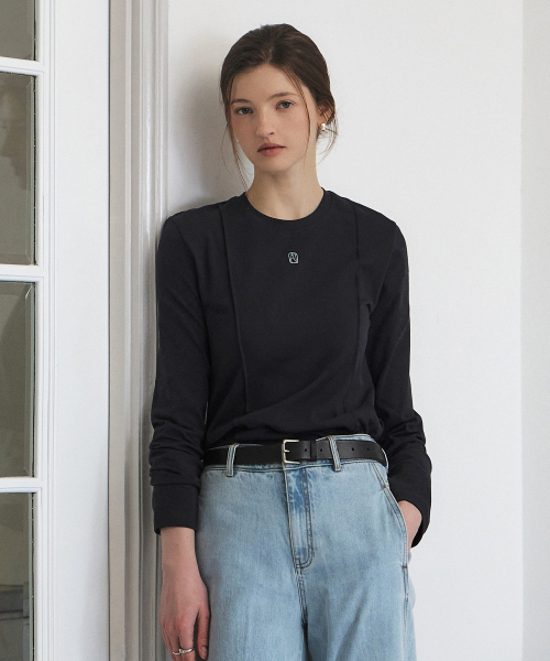 ARTID(アルティーダ)の「カーブドピンタック長袖Tシャツ_CHARCOAL(Tシャツ/カットソー・レディース・チャコール・FREE)」の3枚目の写真