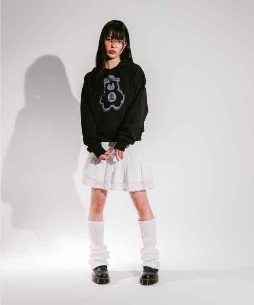LMCの「WM SPRAY BEAR CROPPED HOODIE black(パーカー・レディース・その他・S/M)」の2枚目の写真