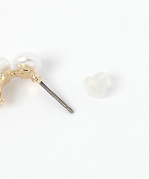 studio CLIP（スタディオクリップ）の「3パールピアス（ピアス（両耳用）・レディース・その他1・FREE）」の4枚目の写真