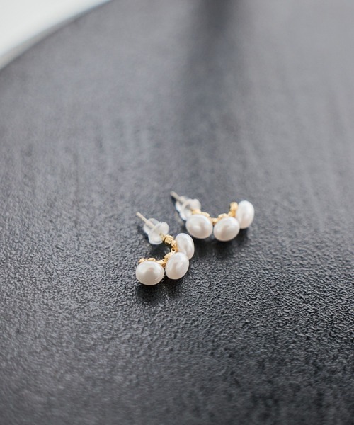 studio CLIP（スタディオクリップ）の「3パールピアス（ピアス（両耳用）・レディース・その他1・FREE）」の6枚目の写真