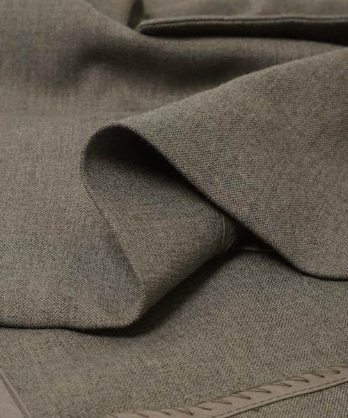 KBF(ケイビーエフ)の「フリルスリーブテーラードジャケット(その他アウター・レディース・チャコールグレー/グレー系その他・ONE)」の12枚目の写真