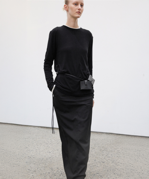 LEVAR（レバー）の「Standard Soft T-Shirt - Black（Tシャツ/カットソー・レディース・その他・F）」の3枚目の写真