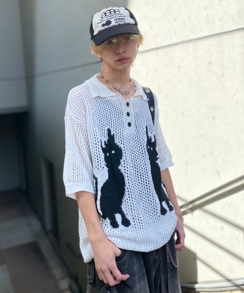 lilful(リルフル)の「【26年春夏新作】キャットデザイン 透かし編み メッシュニットポロシャツ(ポロシャツ・メンズ・ホワイト/ネイビー・M/L)」の3枚目の写真