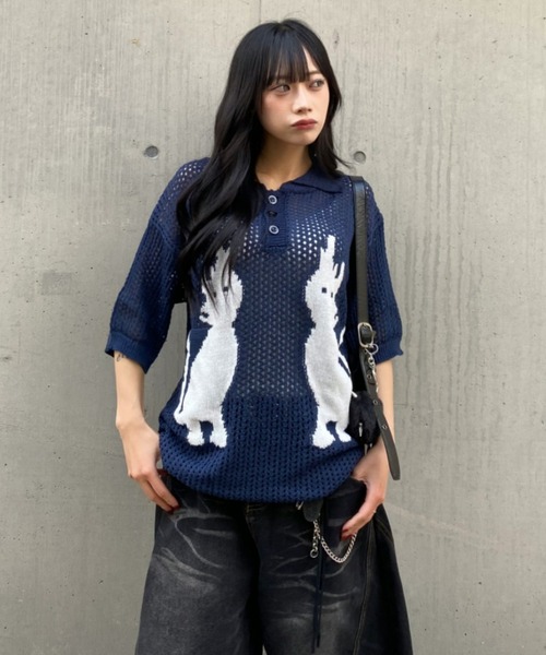 lilful(リルフル)の「【26年春夏新作】キャットデザイン 透かし編み メッシュニットポロシャツ(ポロシャツ・メンズ・ホワイト/ネイビー・M/L)」の7枚目の写真