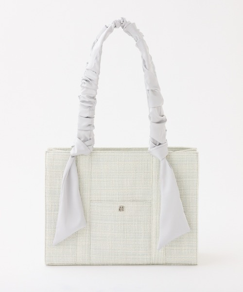 one after another NICE CLAUP（ワンアフターアナザーナイスクラップ）の「A4サイズ対応・キャリーオン可能/ギャザーハンドルトートバッグ（トートバッグ・レディース・ピンクベージュ/ブルー系その他/ホワイト×ブラック/アイボリー/ホワイト系その他/サックスブルー・FREE）」の5枚目の写真